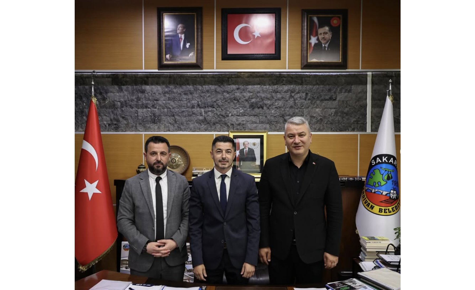 ASRİAD Sakarya Başkanımız Sn. Rıdvan Ulusal ve Yönetim Kurulu Üyelerimiz, 2. Olağan Genel Kurul onur konuğumuz Bosna Hersek Brčko Başbakanı Sn. Damir Bulče